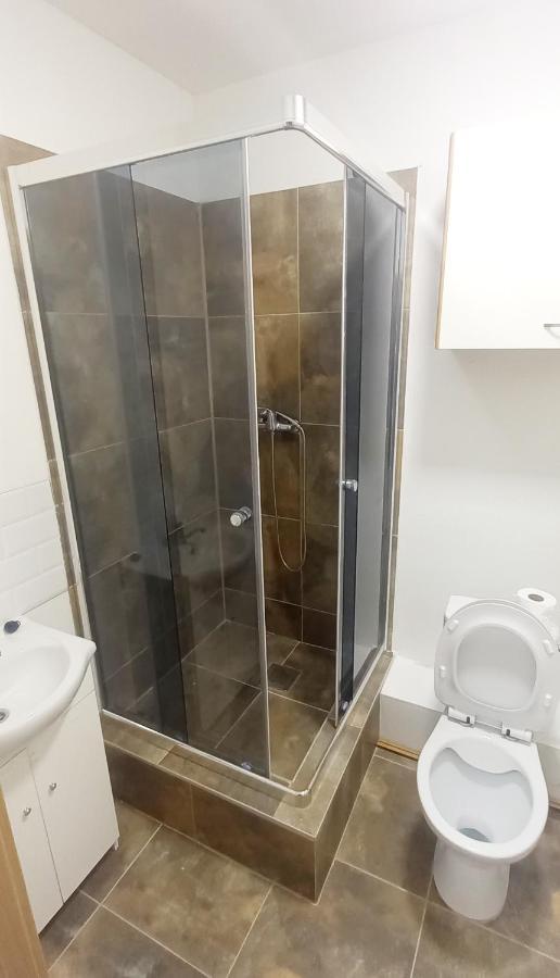Krasny Priestranny Slnecny Apartman V Centre Mesta Trencin Exterior photo